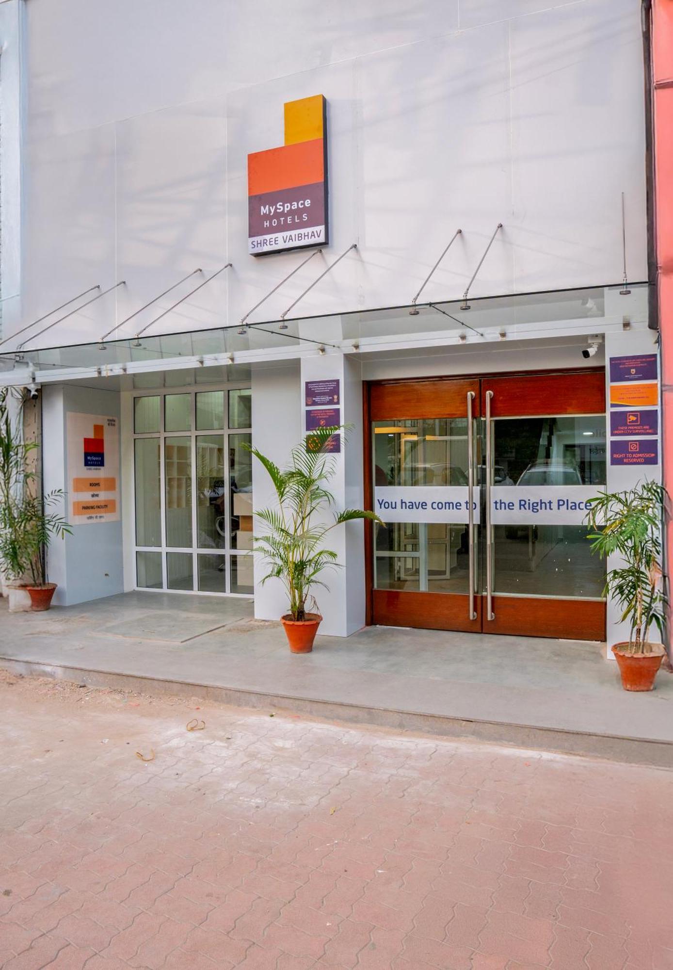Myspace Hotel Shree Vaibhav Nágpur Exteriér fotografie