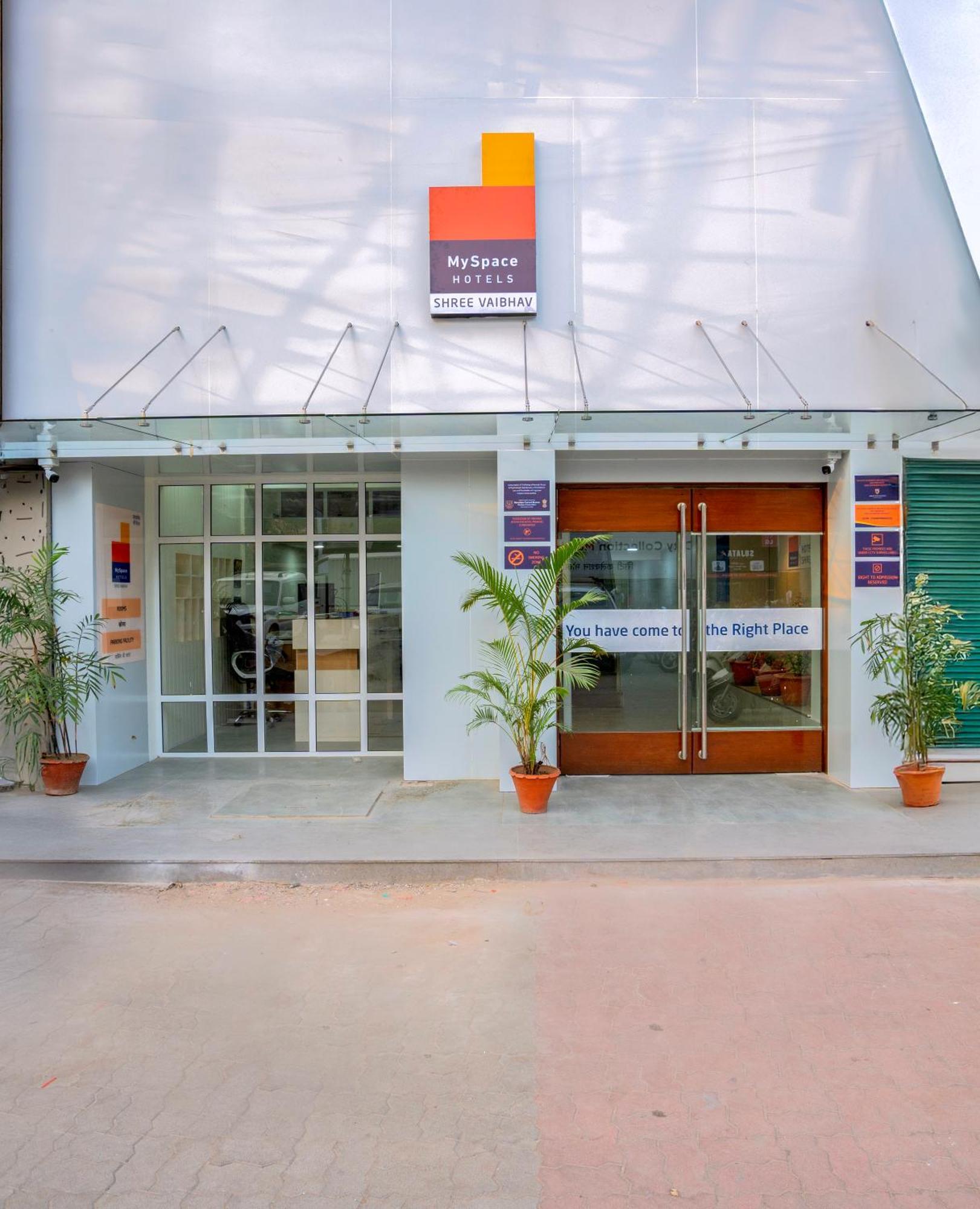 Myspace Hotel Shree Vaibhav Nágpur Exteriér fotografie