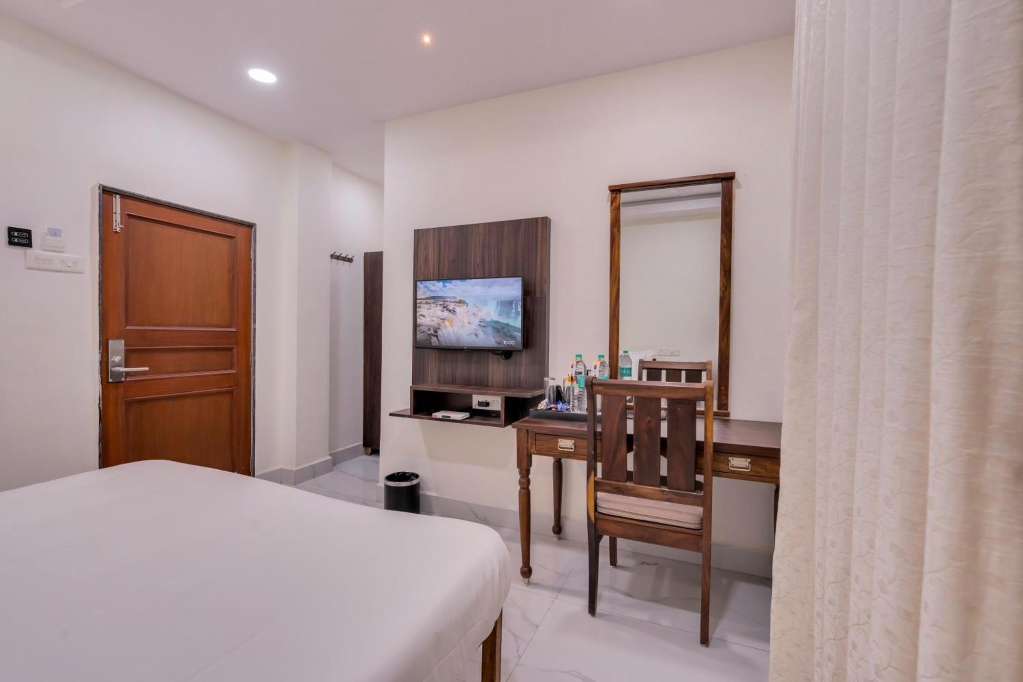 Myspace Hotel Shree Vaibhav Nágpur Exteriér fotografie
